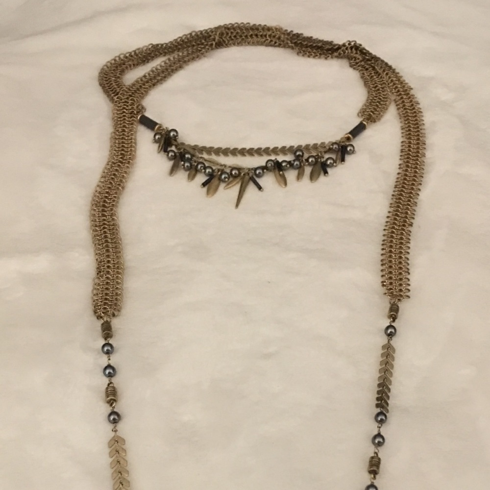Stella and Dot double layer gold necklace.